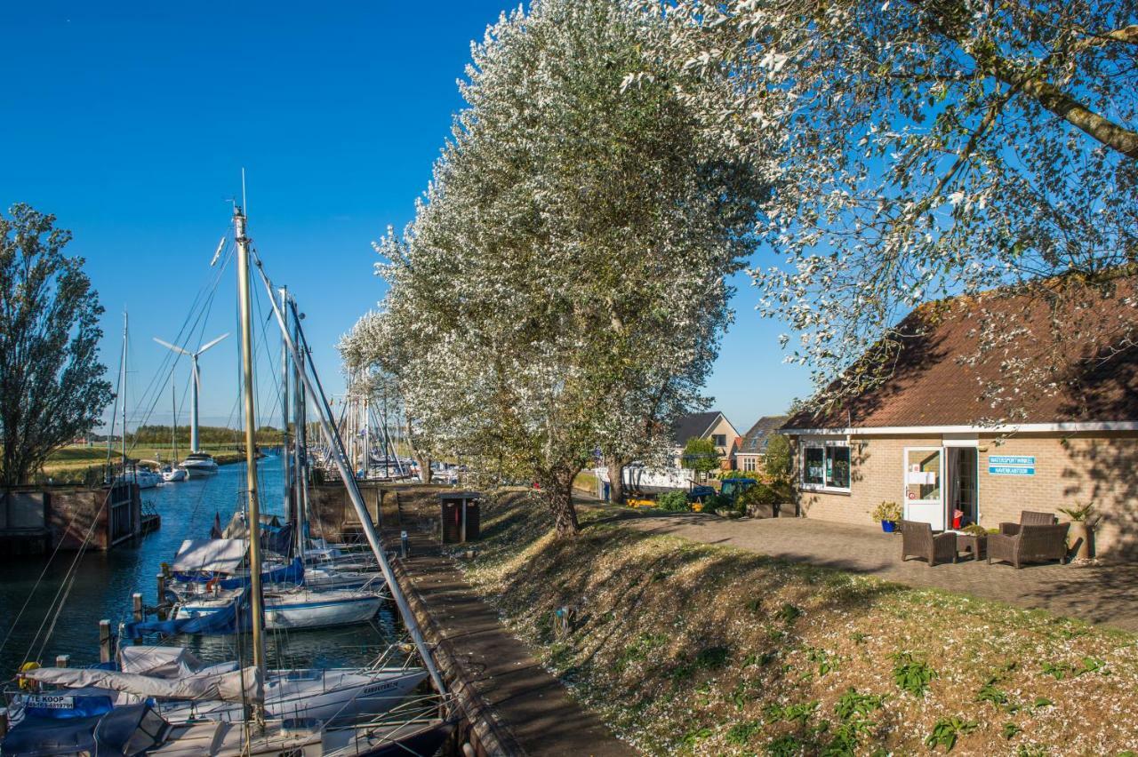 Hansa Watersport & Recreatie Wilhelminadorp Bagian luar foto